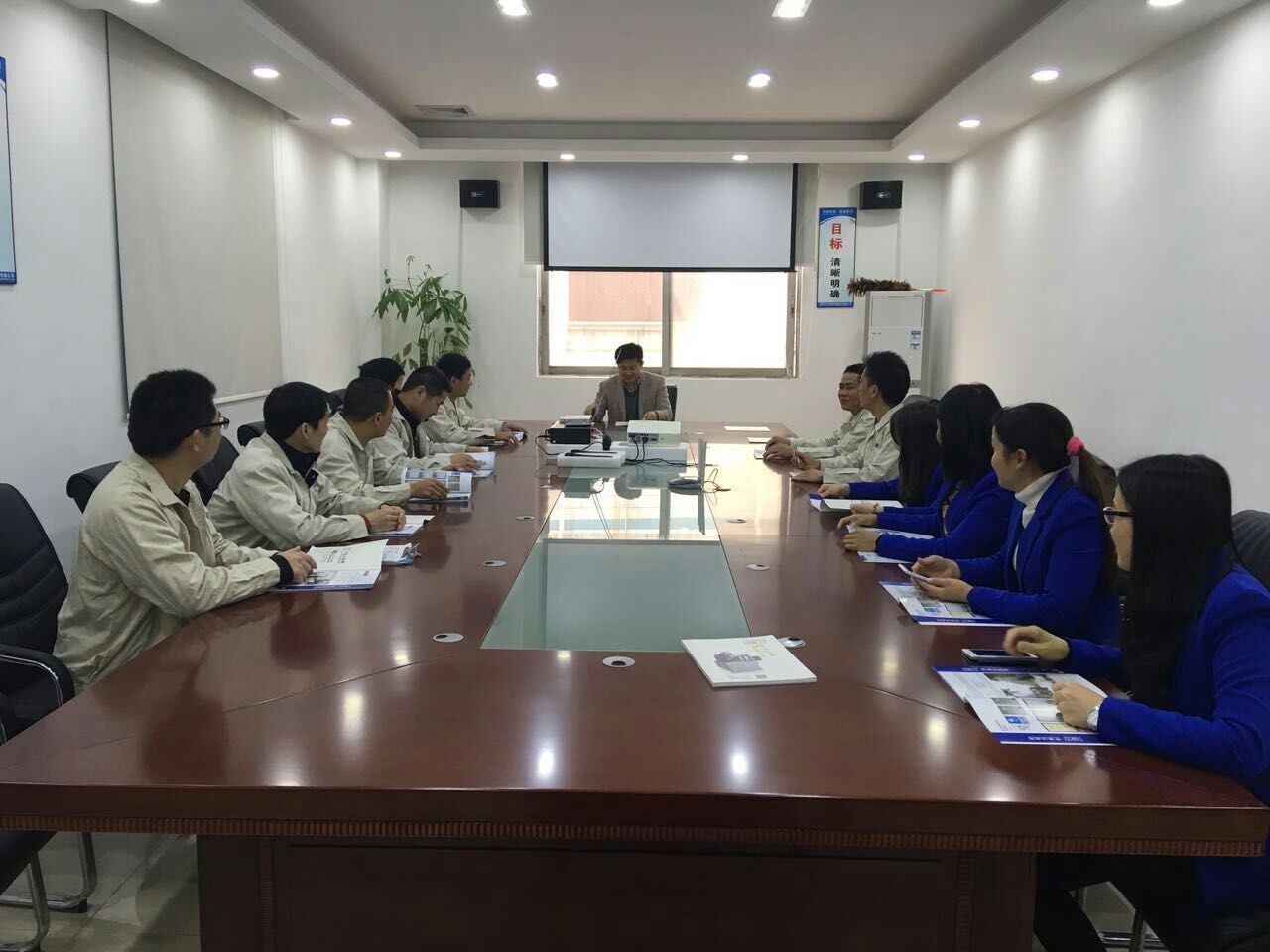 中国 Dongguan Jintong Plastic Machinery Co., Ltd. 会社概要