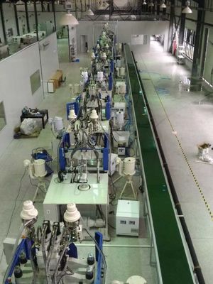 30mmスクリュー直径 多色垂直プラスチック注射鋳造機 JTT-550 2V-3R