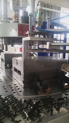 85T完全自動垂直注射鋳造機 21.6Kw 4000Kg 重量