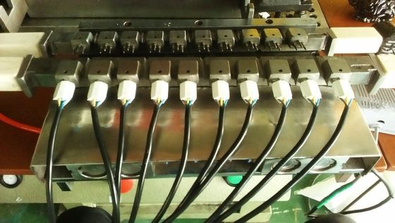 13kW 垂直プラスチック注射鋳造機 55T 製造工場用