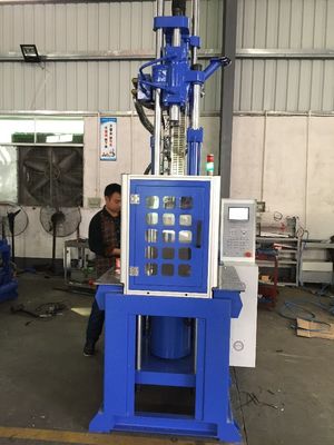 200MM オープンストローク 55T 2 つの作業テーブルを持つ水力垂直注射鋳造機